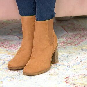 Dr. Scholl's Heeled Chelsea Boots - Ride Away